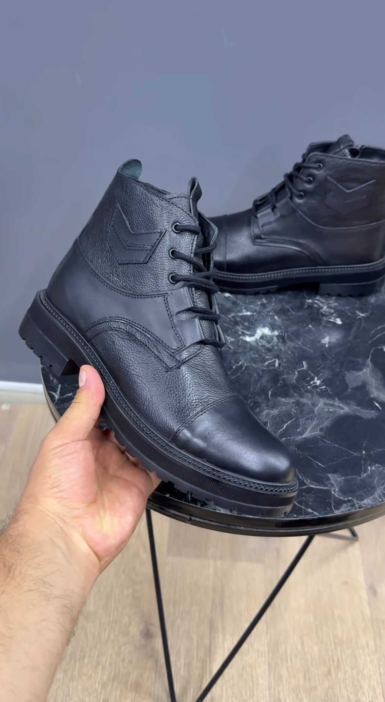 0025 SİYAH ERKEK DERİ BOT